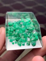 A Significant 43.65 ct Emerald Rough Lot from Swat Valley - Image 10