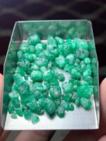 Impressive 55.25 ct Emerald Rough from Swat - Image 9