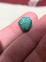 A Charming 9.20-Carat Swat Emerald Crystal — Compact Beauty in Prismatic Form - Image 2