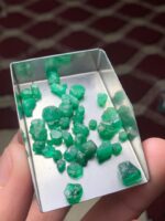 Unveiling Swat Emeralds: 37.45 Carat Rough Lot - Image 13