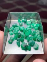 38.03ct Swat Emerald Rough Lot – A Generous Portion of Nature’s Green Treasure - Image 7