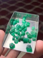 Unveiling Swat Emeralds: 37.45 Carat Rough Lot - Image 7