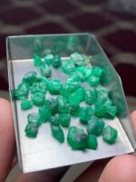 38.03ct Swat Emerald Rough Lot – A Generous Portion of Nature’s Green Treasure - Image 9