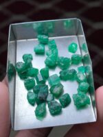 34.75 Carat Emerald Rough Lot from Swat - Image 7