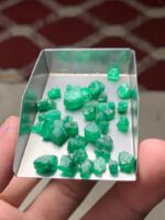 35.57 Ct Natural Emerald Rough Lot from Swat – 8.47 × 8.37 × 6.12 mm - Image 10