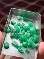 41.45 Carat Swat Emerald Rough Lot – Natural Pakistani Emerald Material - Image 8
