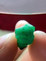 8.30ct Swat Emerald Crystal: Majestic Natural Beauty in Deep Green - Image 2