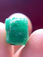 8.30ct Swat Emerald Crystal: Majestic Natural Beauty in Deep Green - Image 7