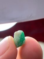Unlocking the Beauty of a 4.280ct Emerald Crystal: 9.76 x 7.77 x 6.87mm - Image 4