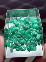 50.25 Carat Swat Emerald Rough Lot: Balanced Crystals with Strong Color Potential - Image 14