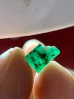 1.66ct Swat Emerald Crystal – Natural Untreated Green Gemstone (8.37 x 5.03 x 4.50 mm) - Image 4