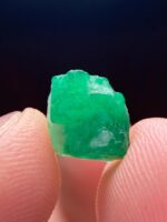 2.75ct Natural Emerald Crystal from Swat – Vibrant and Untouched - Image 6