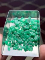 50.25 Carat Swat Emerald Rough Lot: Balanced Crystals with Strong Color Potential - Image 8