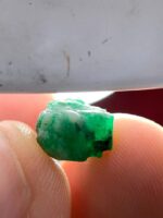 4.70 ct Emerald Crystal from Swat: A Natural Marvel in Precision and Symmetry - Image 3