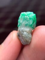 A 20.25-Carat Swat Emerald Specimen — Dimensions, Beauty & Collector Value - Image 7