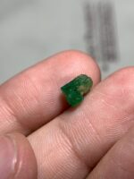 1.72ct Swat Emerald Crystal – Untreated Natural Green Gem (7.73 x 5.11 x 5.32 mm) - Image 2