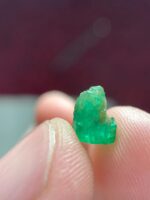 1.72ct Swat Emerald Crystal – Untreated Natural Green Gem (7.73 x 5.11 x 5.32 mm) - Image 4