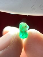 1.72ct Swat Emerald Crystal – Untreated Natural Green Gem (7.73 x 5.11 x 5.32 mm) - Image 6