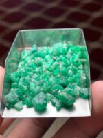 60.45 Carat Swat Emerald Rough Lot: Dynamic Proportions for Creative Cutting - Image 7