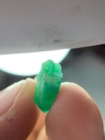 Nature’s Geometry: A 4.55 ct Swat Emerald Crystal - Image 10