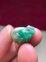 Swat Emerald Specimen – 26.60 ct Crystal with Rich Green Color - Image 10