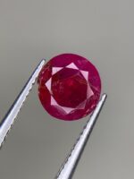 Deep Crimson Brilliance: 1.970ct Faceted Ruby (6.85 x 6.57 x 4.96 mm) - Image 2