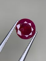 Deep Crimson Brilliance: 1.970ct Faceted Ruby (6.85 x 6.57 x 4.96 mm) - Image 7