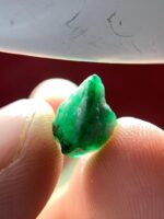 4.04ct Swat Valley Emerald Crystal - Uncut Gemstone - Image 9