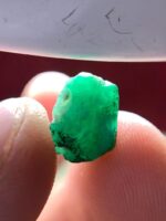 4.04ct Swat Valley Emerald Crystal - Uncut Gemstone - Image 10