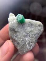A Monumental 129.27-Carat Swat Emerald Specimen — A Natural Sculpture of Green Beauty - Image 11