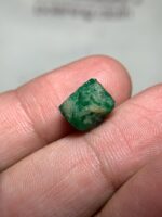 6.76 ct Swat Emerald Crystal — Bold Color, Natural Structure - Image 3