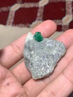 A Monumental 129.27-Carat Swat Emerald Specimen — A Natural Sculpture of Green Beauty - Image 4