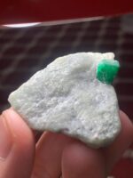 A Monumental 129.27-Carat Swat Emerald Specimen — A Natural Sculpture of Green Beauty - Image 5