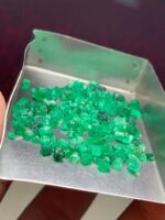 23.15ct Swat Emerald Rough Lot: Untreated Green Crystals - Image 7
