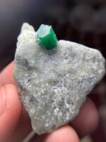 A Monumental 129.27-Carat Swat Emerald Specimen — A Natural Sculpture of Green Beauty - Image 7