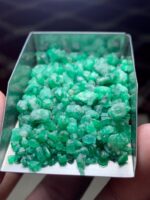 Majestic and Raw: 81.55-Carat Emerald Rough Lot from Swat - Image 2
