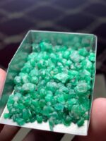 Majestic and Raw: 81.55-Carat Emerald Rough Lot from Swat - Image 11