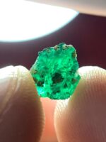 1.50ct Swat Emerald Crystal – Small Size, Big Presence - Image 4