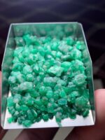 Majestic and Raw: 81.55-Carat Emerald Rough Lot from Swat - Image 4