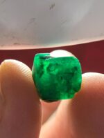 7.50 Ct Natural Emerald Crystal from Swat – Vivid Green Gemstone (11.88×11.77×6.23 mm) - Image 2