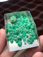 A Bold Natural Statement: 58.55 ct Emerald Rough Lot from Swat Valley - Image 12