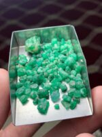 A Bold Natural Statement: 58.55 ct Emerald Rough Lot from Swat Valley - Image 6