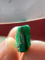7.50 Ct Natural Emerald Crystal from Swat – Vivid Green Gemstone (11.88×11.77×6.23 mm) - Image 7