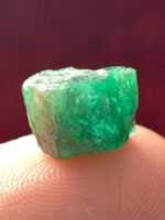 5.75ct Swat Emerald Crystal: A Bold Natural Beauty from Pakistan’s Gem Valley - Image 4