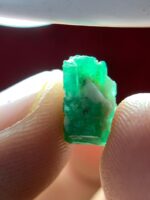 4.51ct Swat Emerald Crystal – Natural Untreated Green Gemstone (11.57 x 8.96 x 6.85 mm) - Image 9