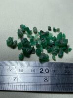 The 37.55 ct Emerald Crystal from Laghman: A Raw Beauty with Infinite Potential - Image 2