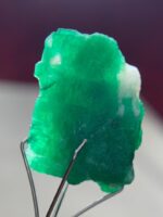 10.40ct Natural Emerald Crystal from Swat Valley – Untreated Collector's Gem (19.23 × 14.94 × 6.38 mm) - Image 5