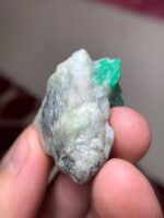 A Majestic 130.40-Carat Emerald Specimen from Swat: A Museum-Grade Natural Treasure - Image 9