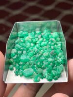 Raw Beauty: A 65.80 ct Emerald Rough Lot from Swat, Pakistan - Image 12