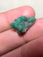 14.51 ct Swat Emerald Specimen – Compact Gem with Natural Charm - Image 3